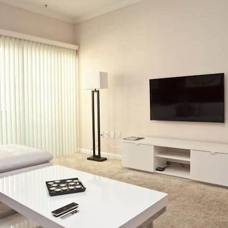 Luxury Apartment Near The Grove Los Angeles Exterior photo